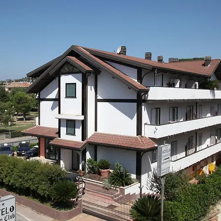 Country Club